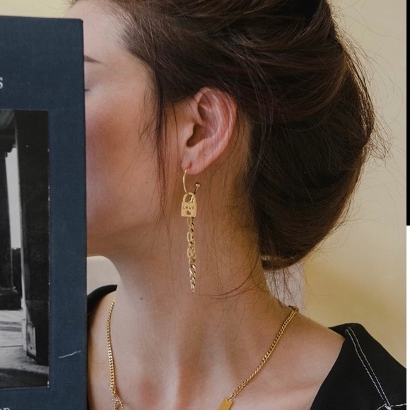 💕💕Last One💙Love Locker Golden Chain Hoops - Picture 6 of 12